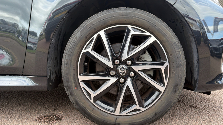 Toyota Yaris 1.5 Hybrid Design 5dr CVT Hybrid Hatchback